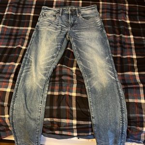 American Eagle Airflex jeans; 28(W)x32(L)